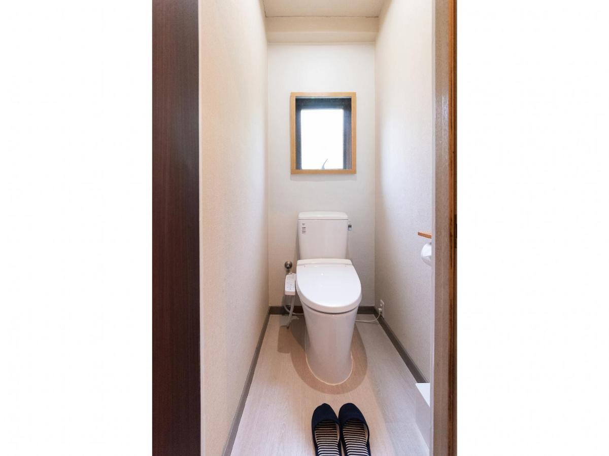 Family Room Private Bathroom