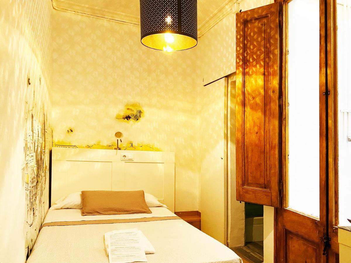 Single Room,1589480751:JPEG