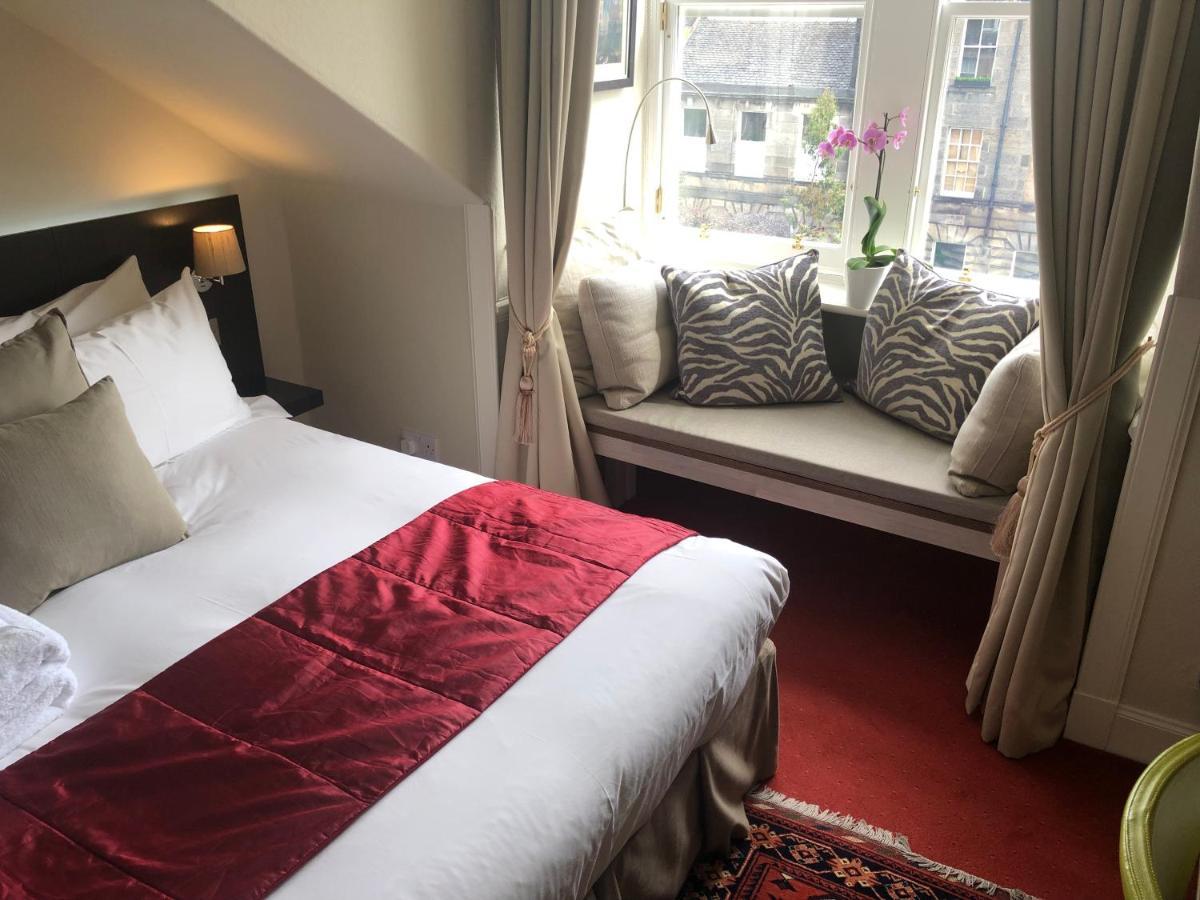King Room,1592975396:JPEG