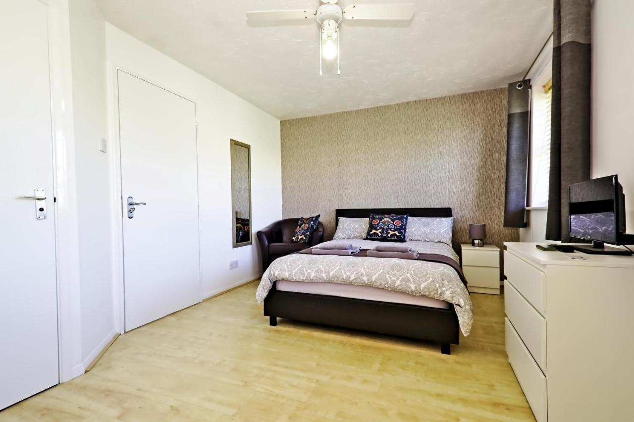 Double Room Private Bathroom