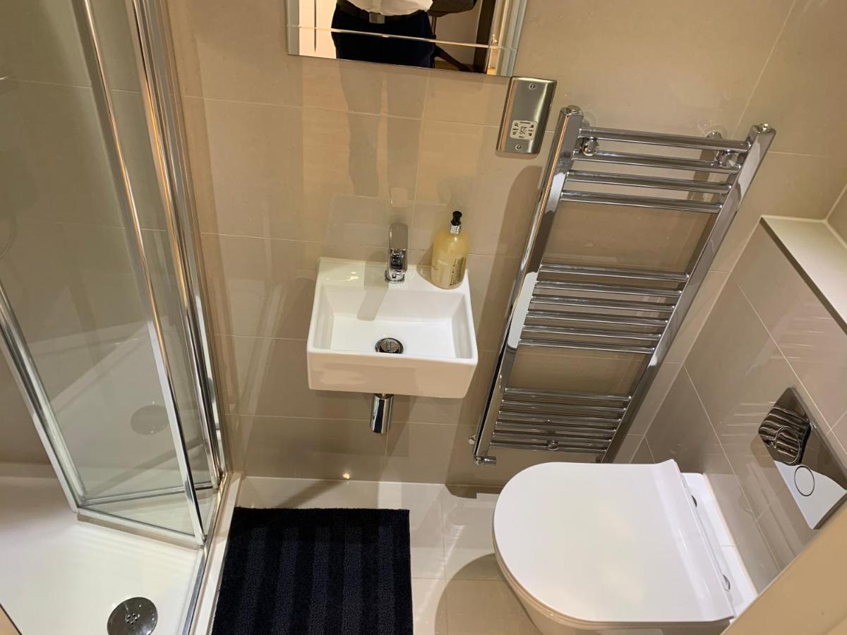 Double Room Private Bathroom