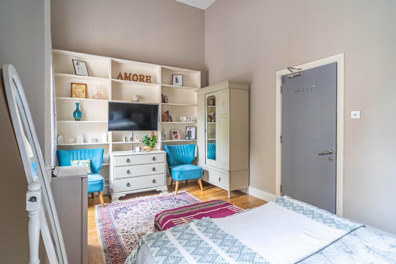 Standard Double Room Private Bathroom