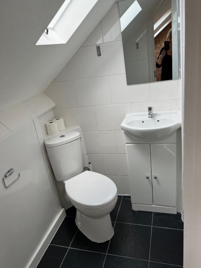 Double Room Private Bathroom