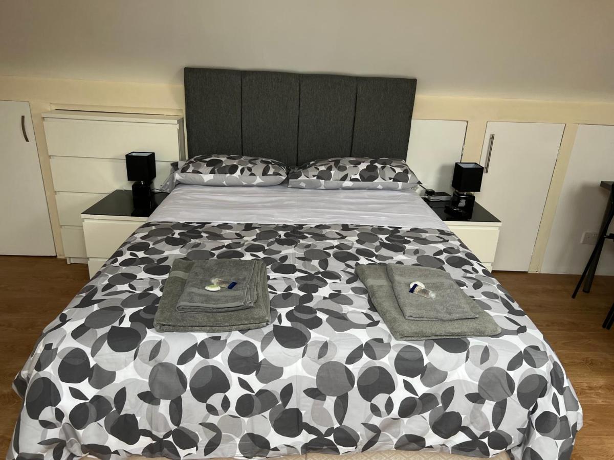 Double Room Private Bathroom