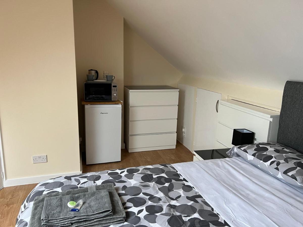 Double Room Private Bathroom