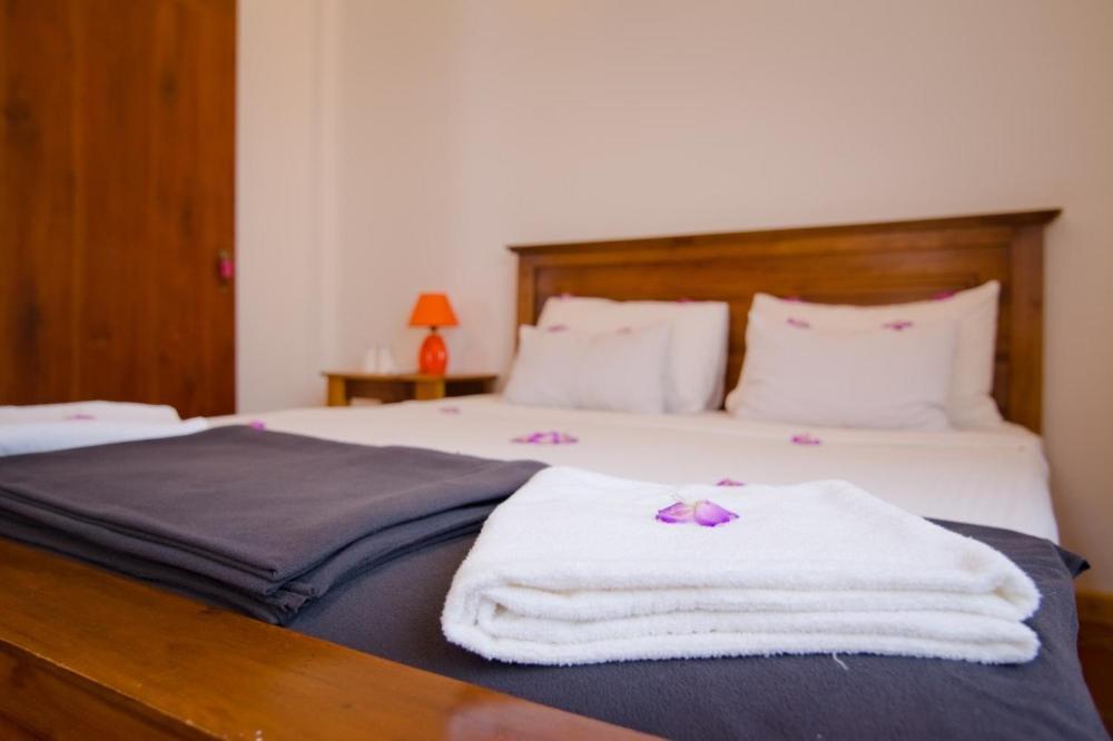 Standard Double or Twin Room,1236525709:JPEG