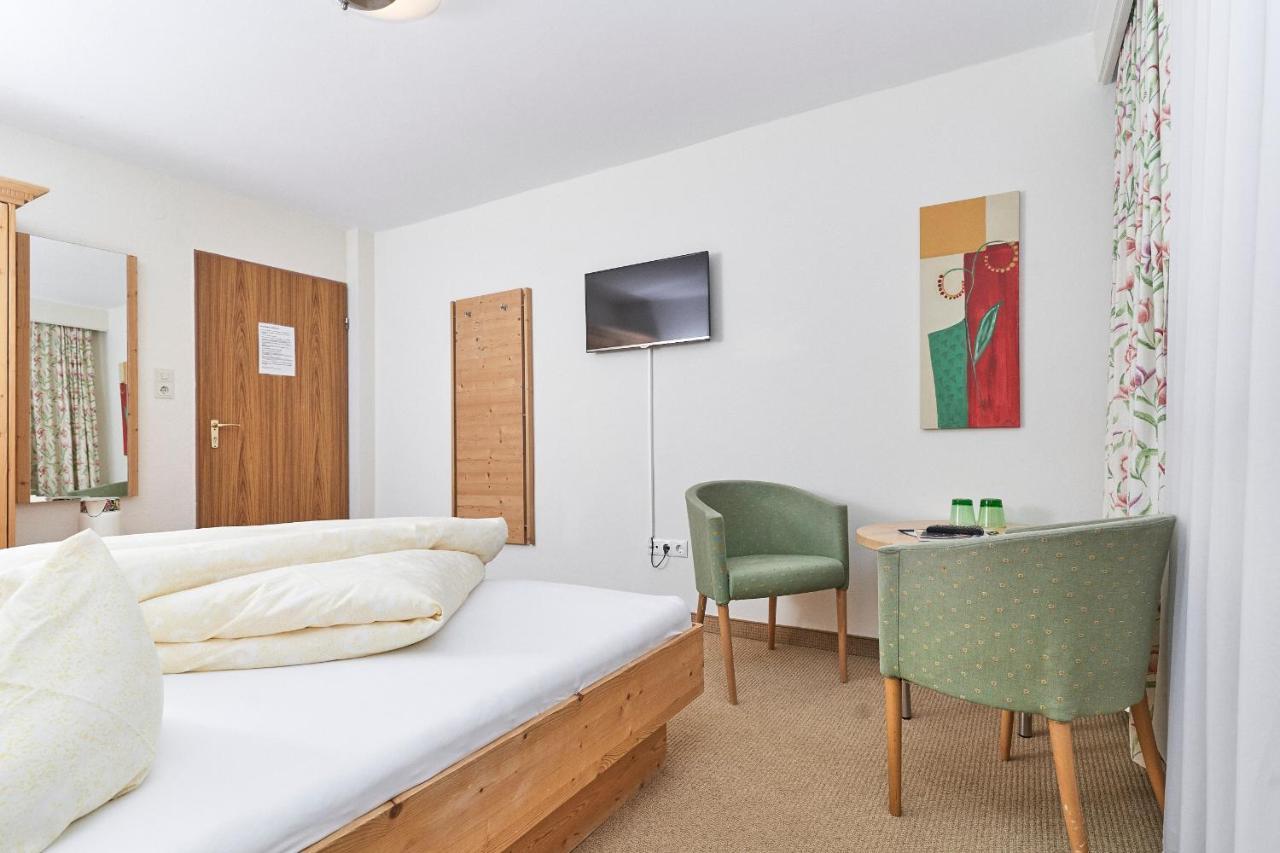 Double Room,709231048:JPEG