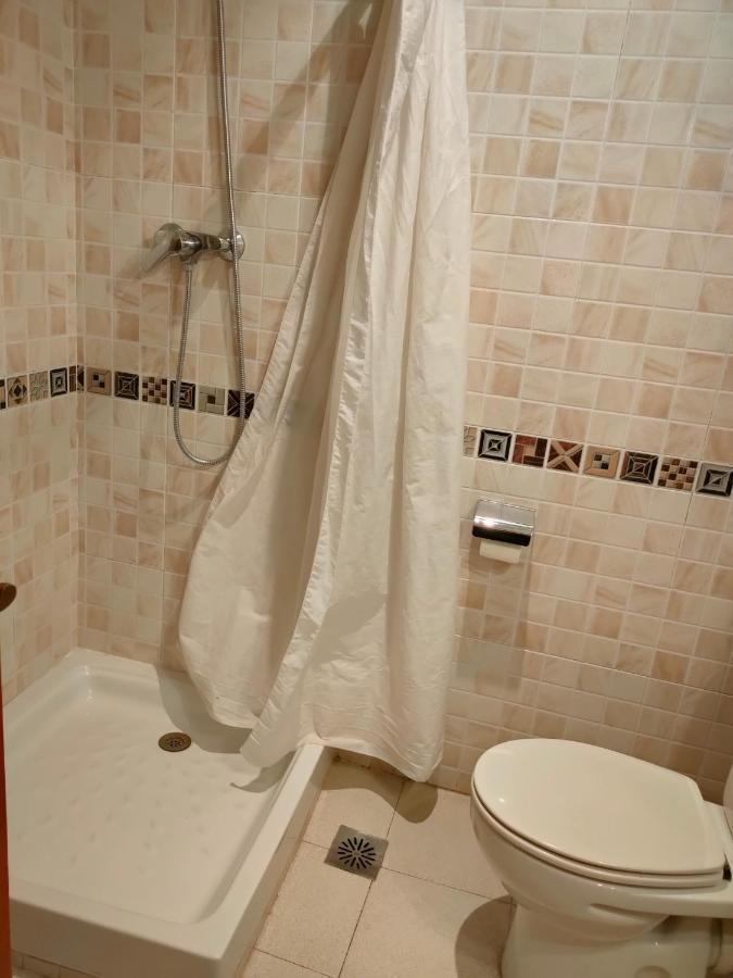 Small Double Room,1546401178:JPEG