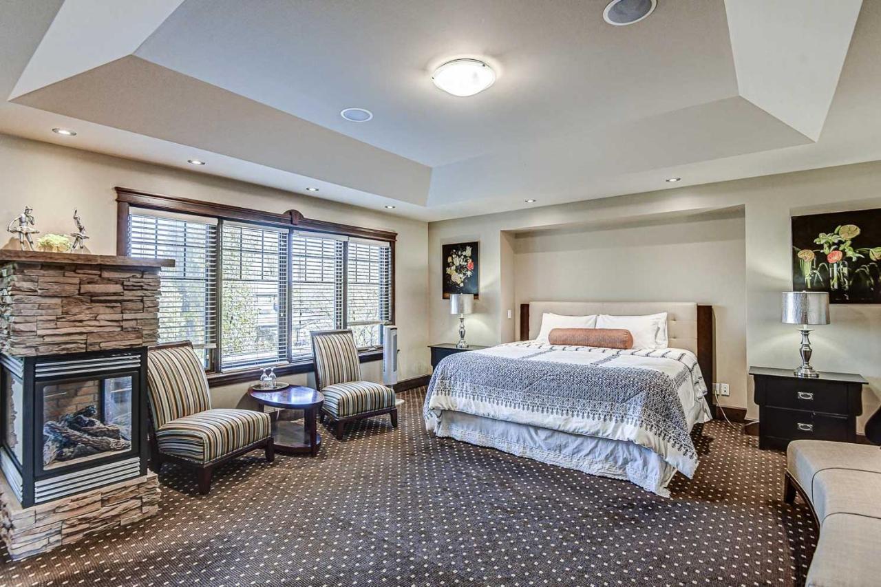 Luxury Suite Spa Bath