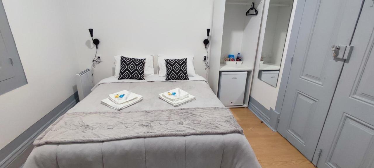 Habitación Triple Económica con baño compartido