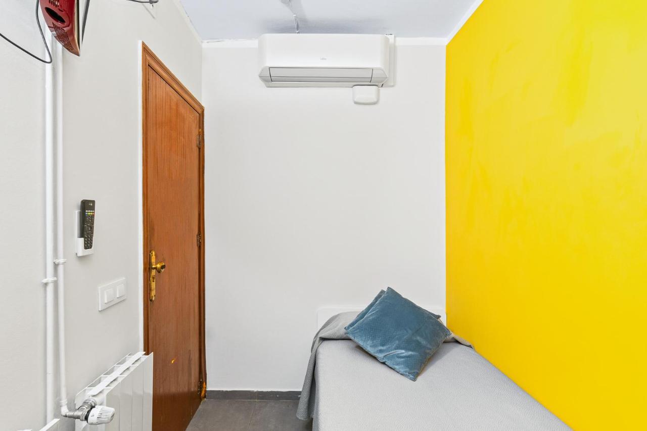 Economy Single Room