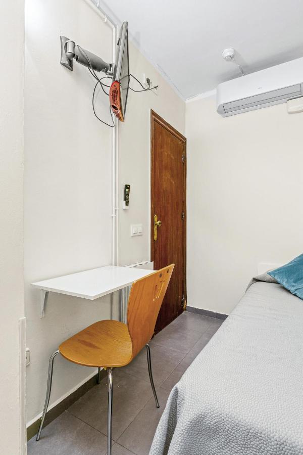Economy Single Room