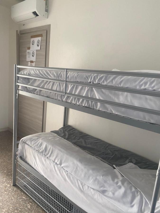 Lit Superposé dans Dortoir pour Femmes