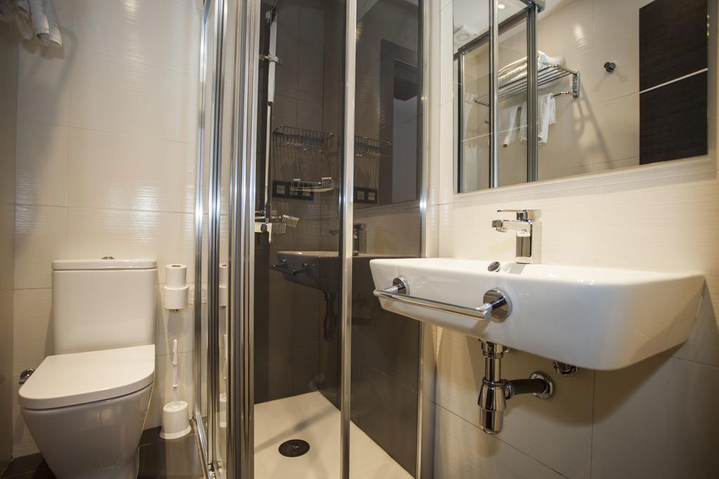 Double or Twin Room with Extra Bed