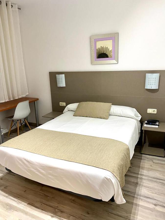 Single Room,1365213506:JPEG