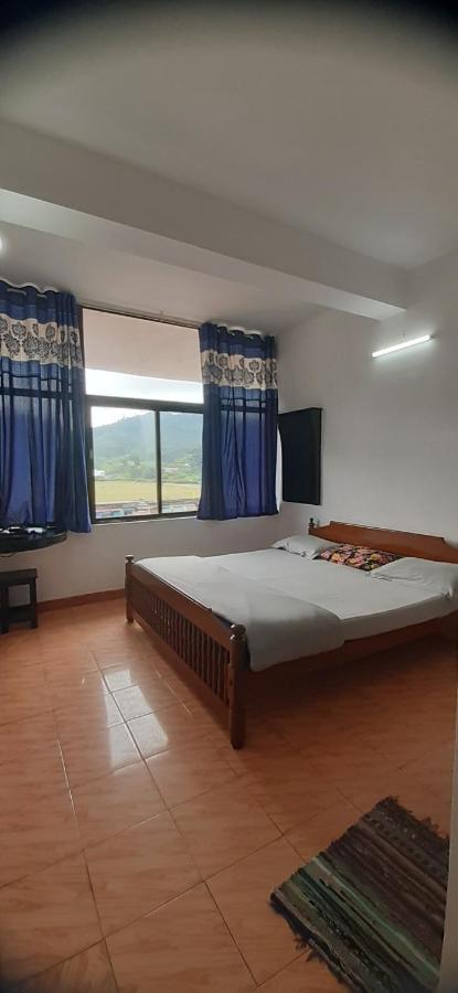 Deluxe Double or Twin Room Mountain View,1373565155:JPEG