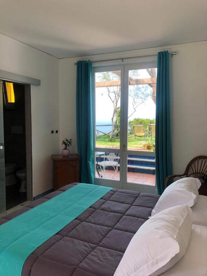 Double or Twin Room Sea View