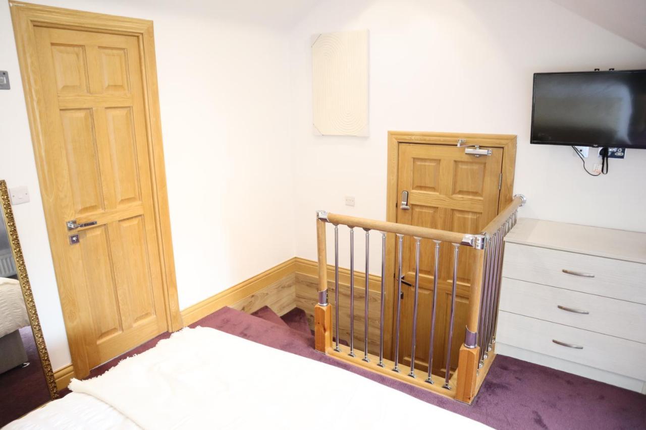 Deluxe Double Room Private Bathroom
