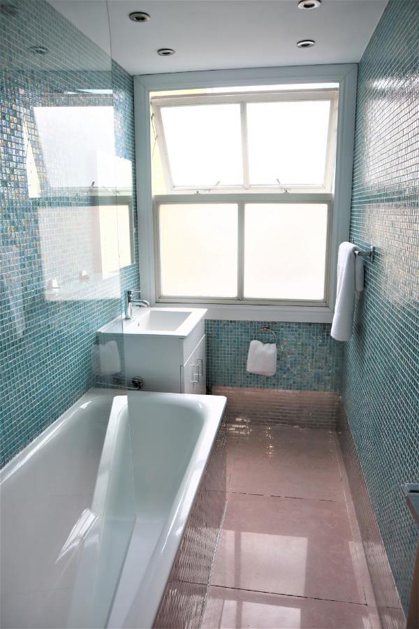 Deluxe Double Room Private Bathroom,1459730926:JPEG