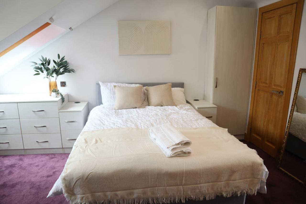 Deluxe Double Room Private Bathroom