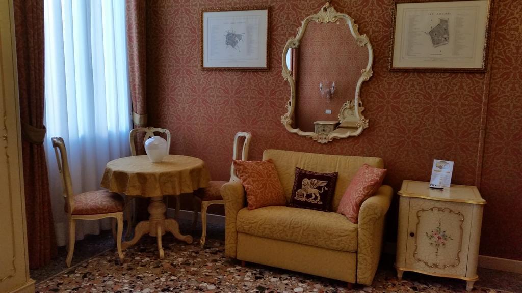 Superior Double or Twin Room with Canal View