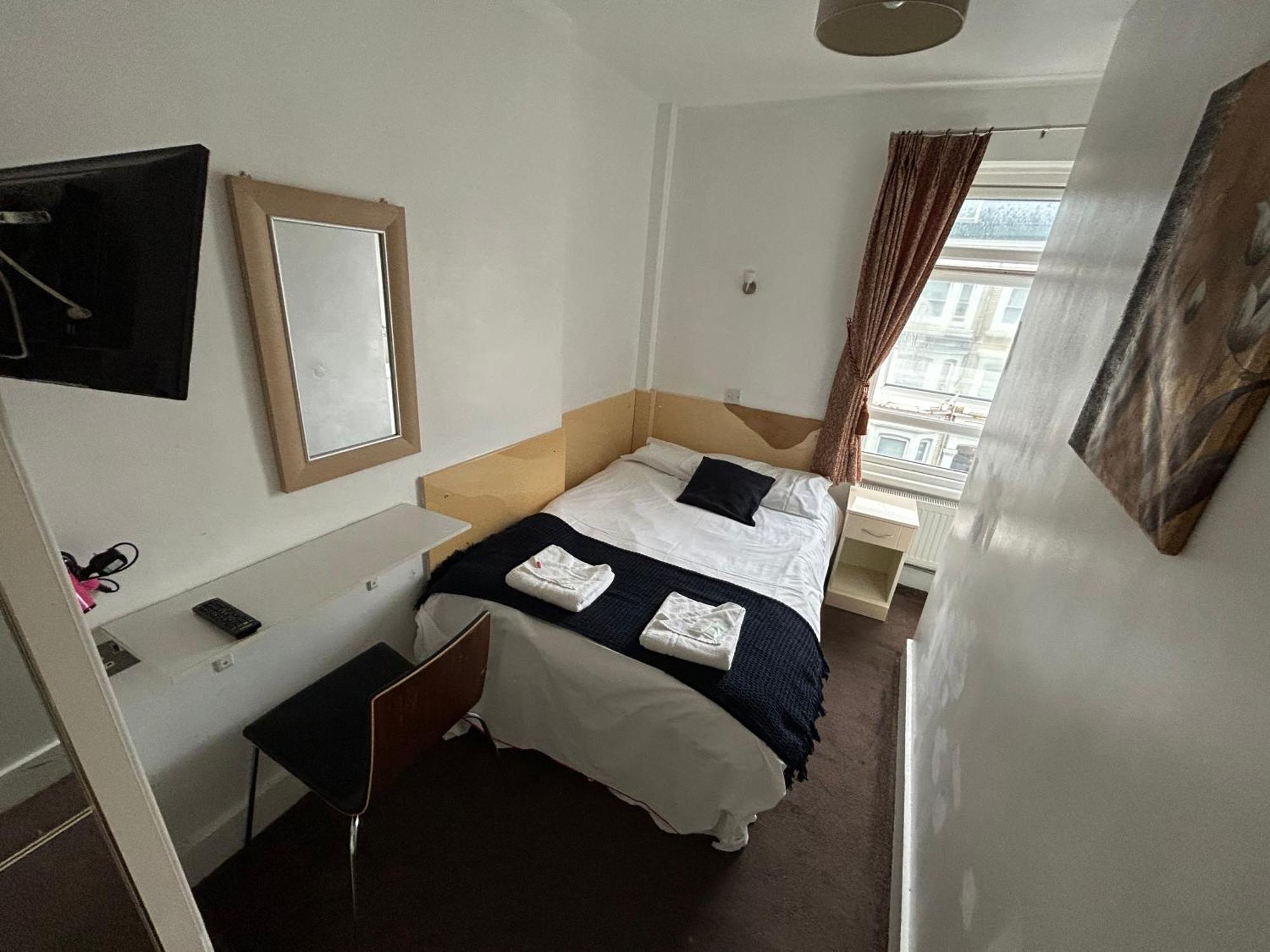 Double Room with Shared Bathroom