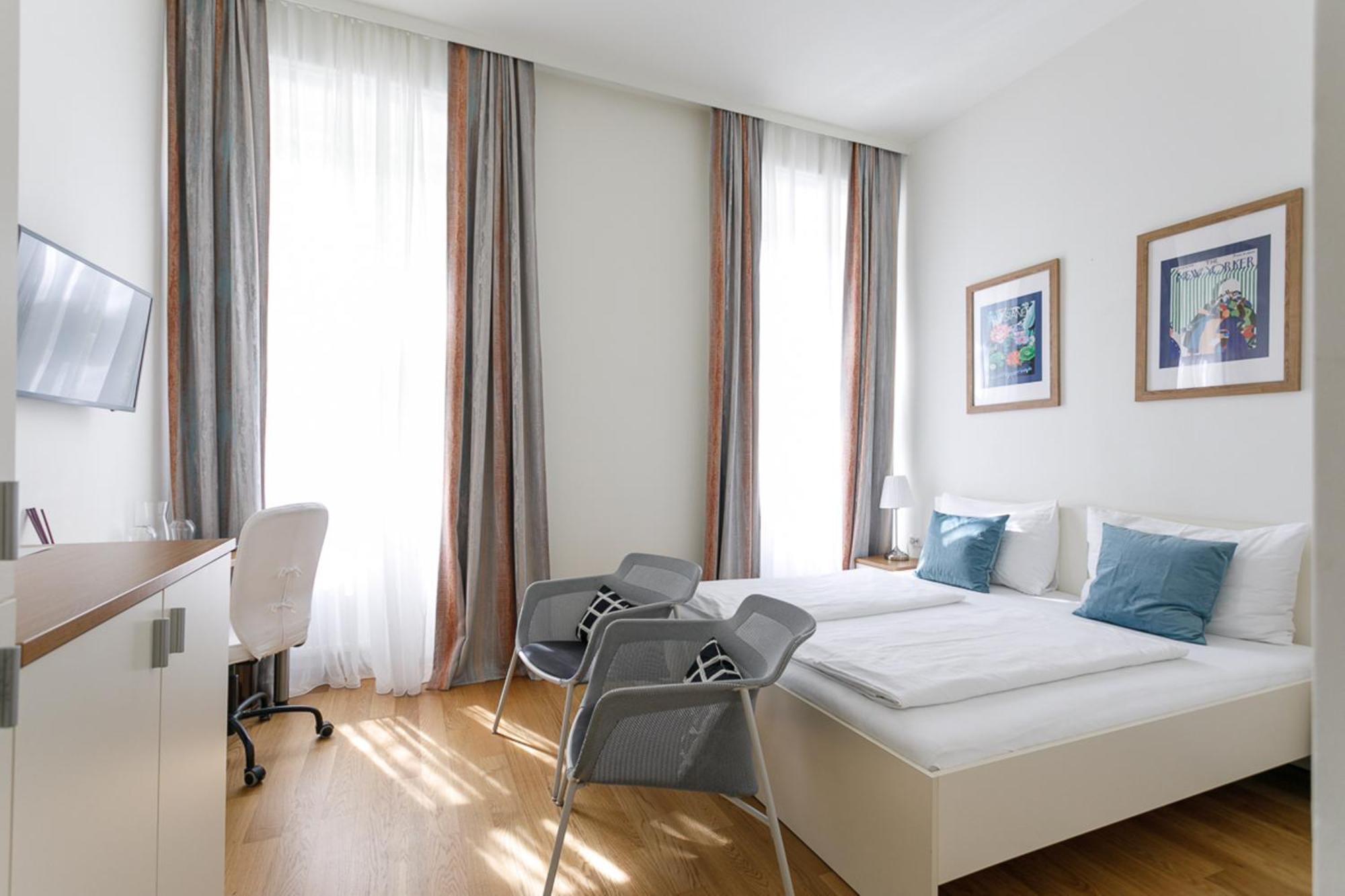 Double Room,1516419661:JPEG