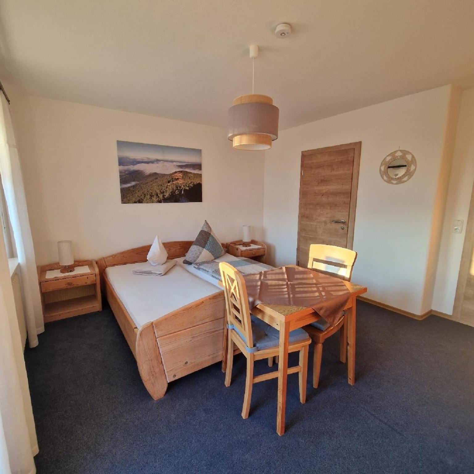 Double Room with Balcony,1525779382:JPEG