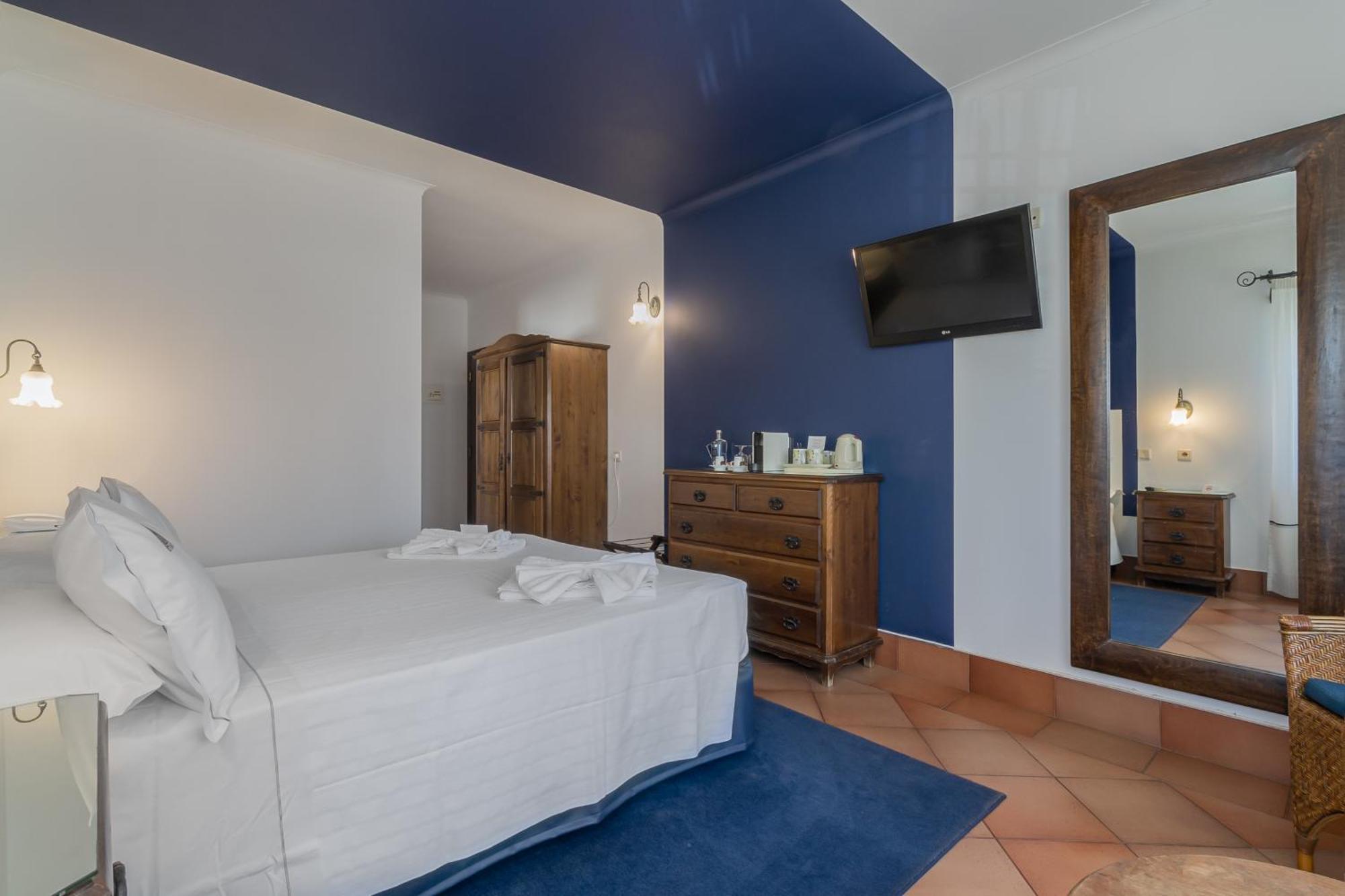 Double Room or Twin City View Main House