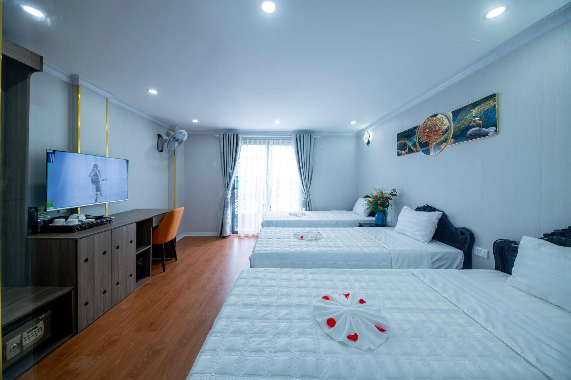 Triple Room City View