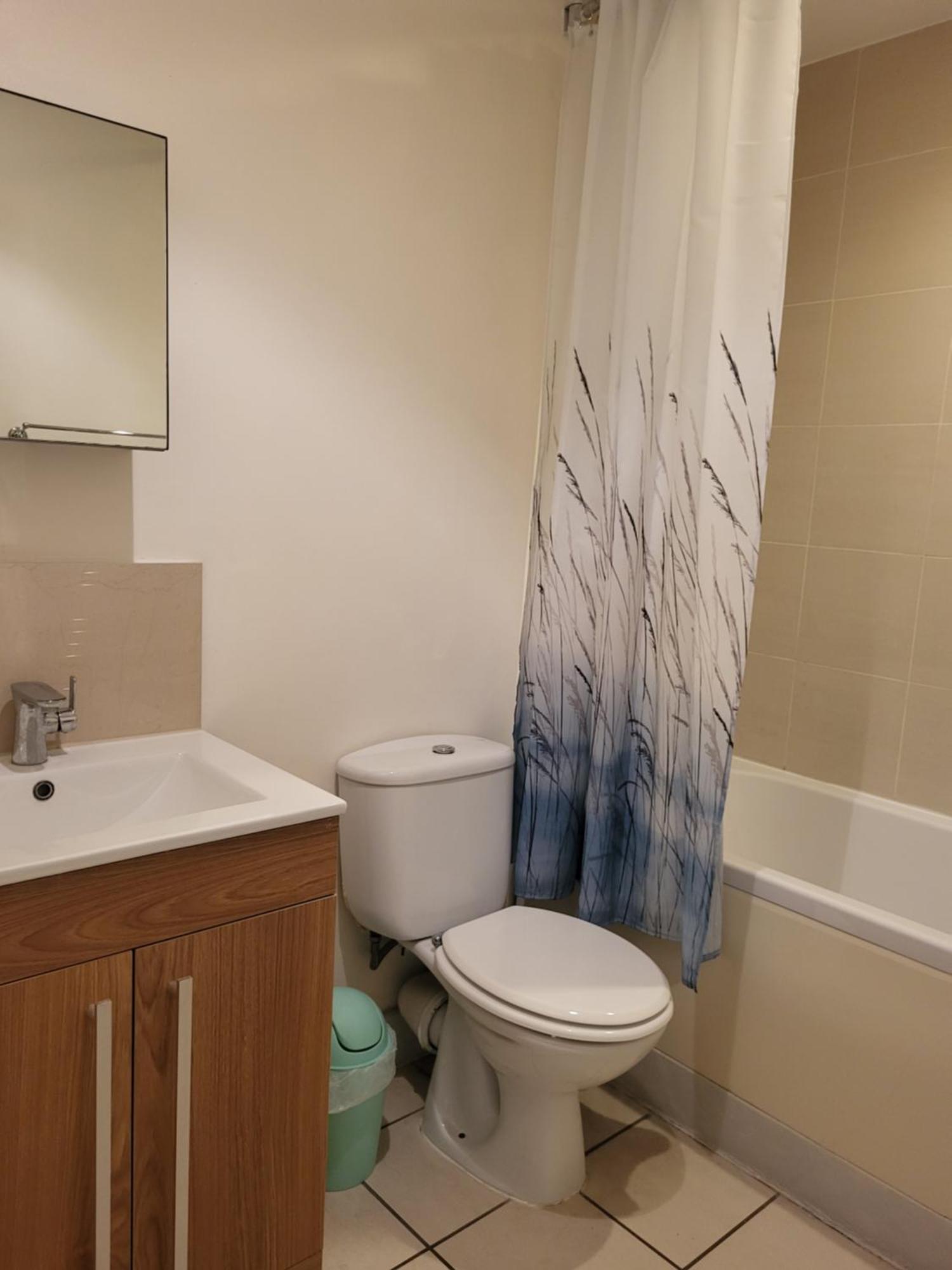 Double Room Private External Bathroom