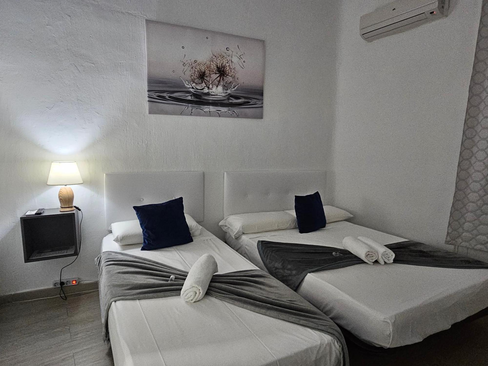 Double Room with Extra Bed and private bathroom,1574712767:JPEG