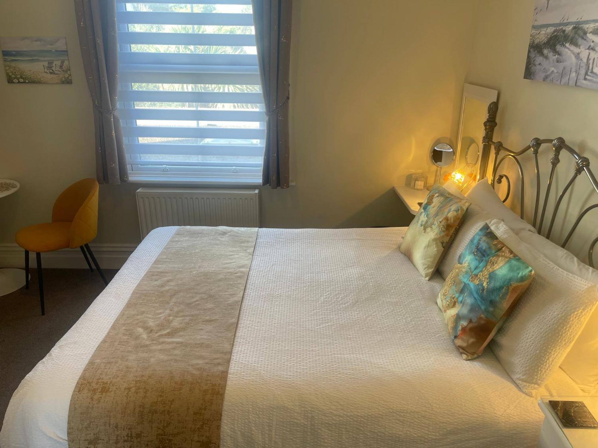 Superior King Room