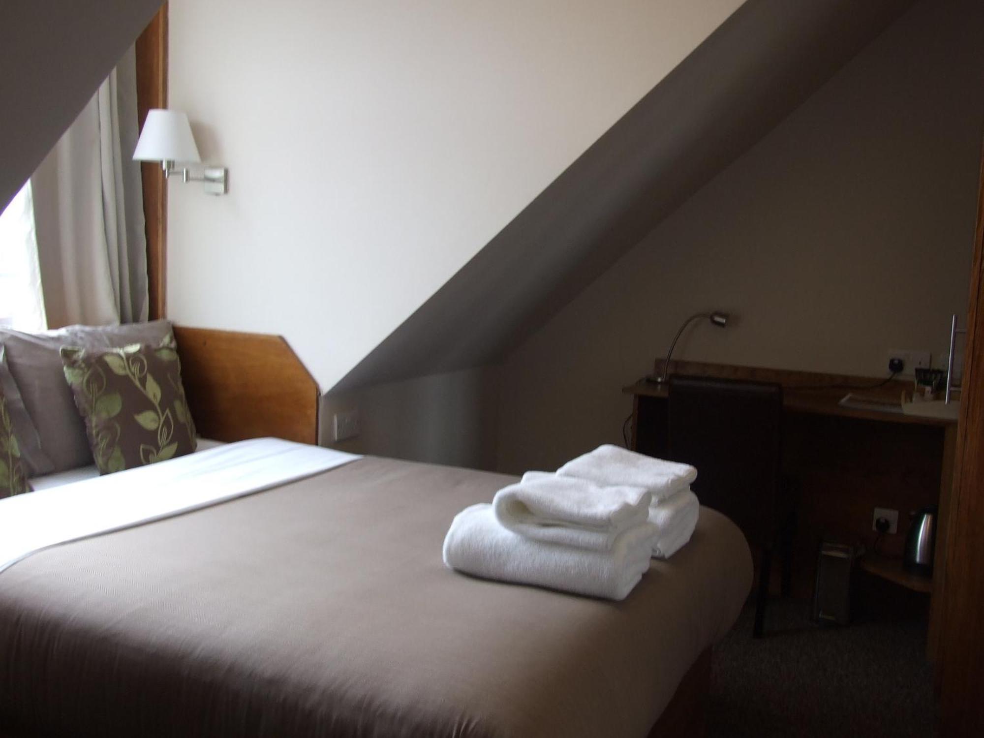 Double Room Private External Bathroom