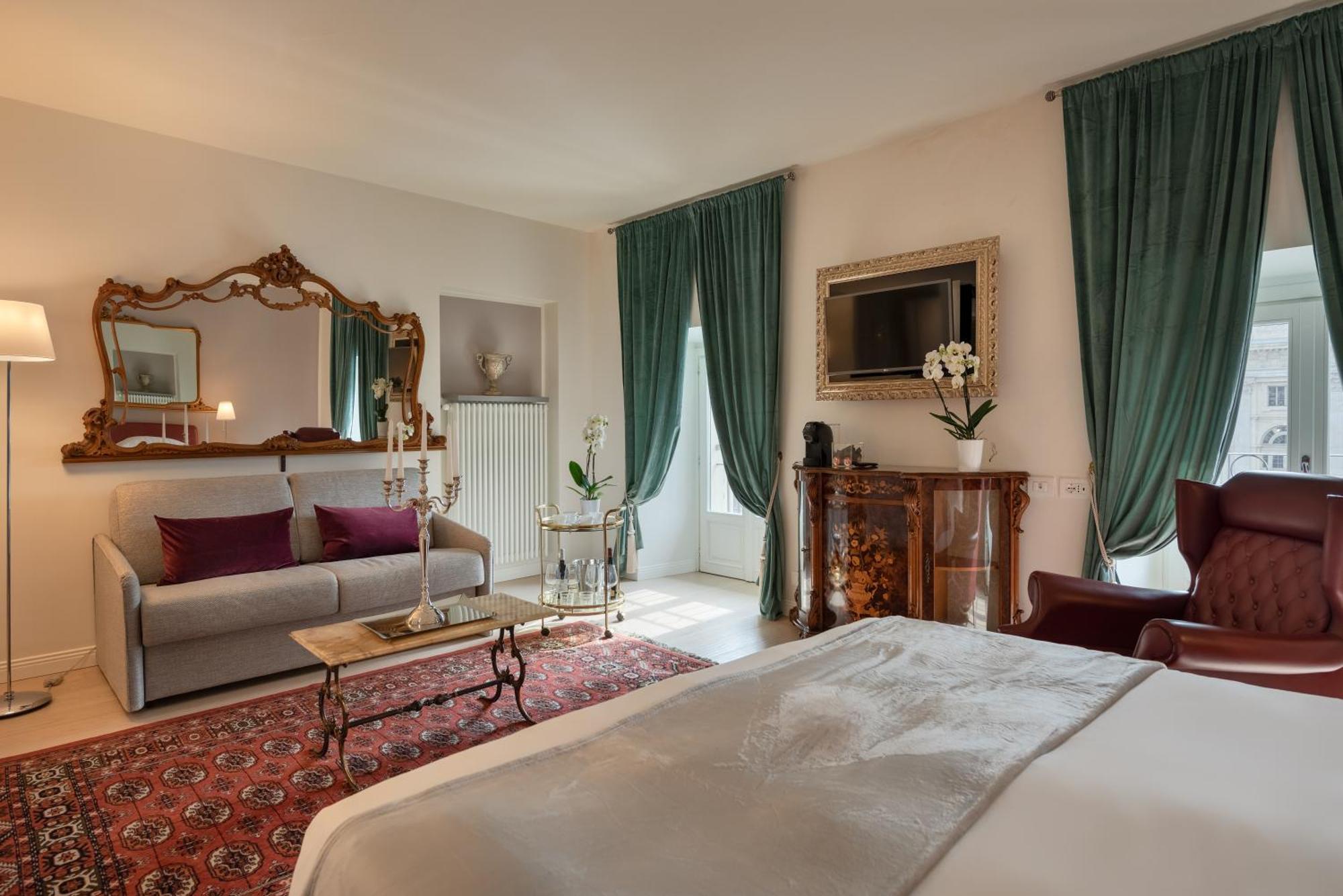 Deluxe Double Room Castle View
