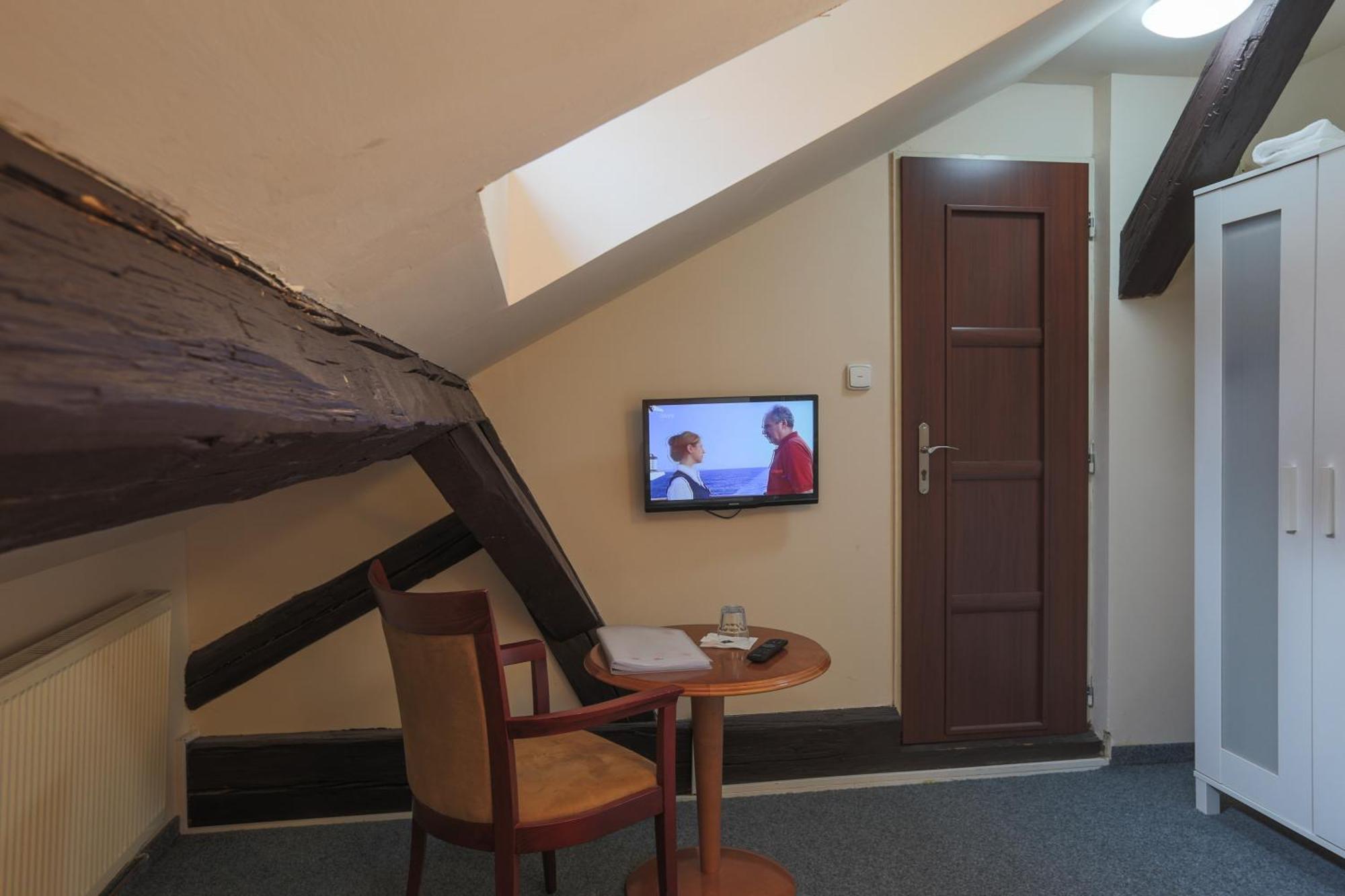 Economy Single Room