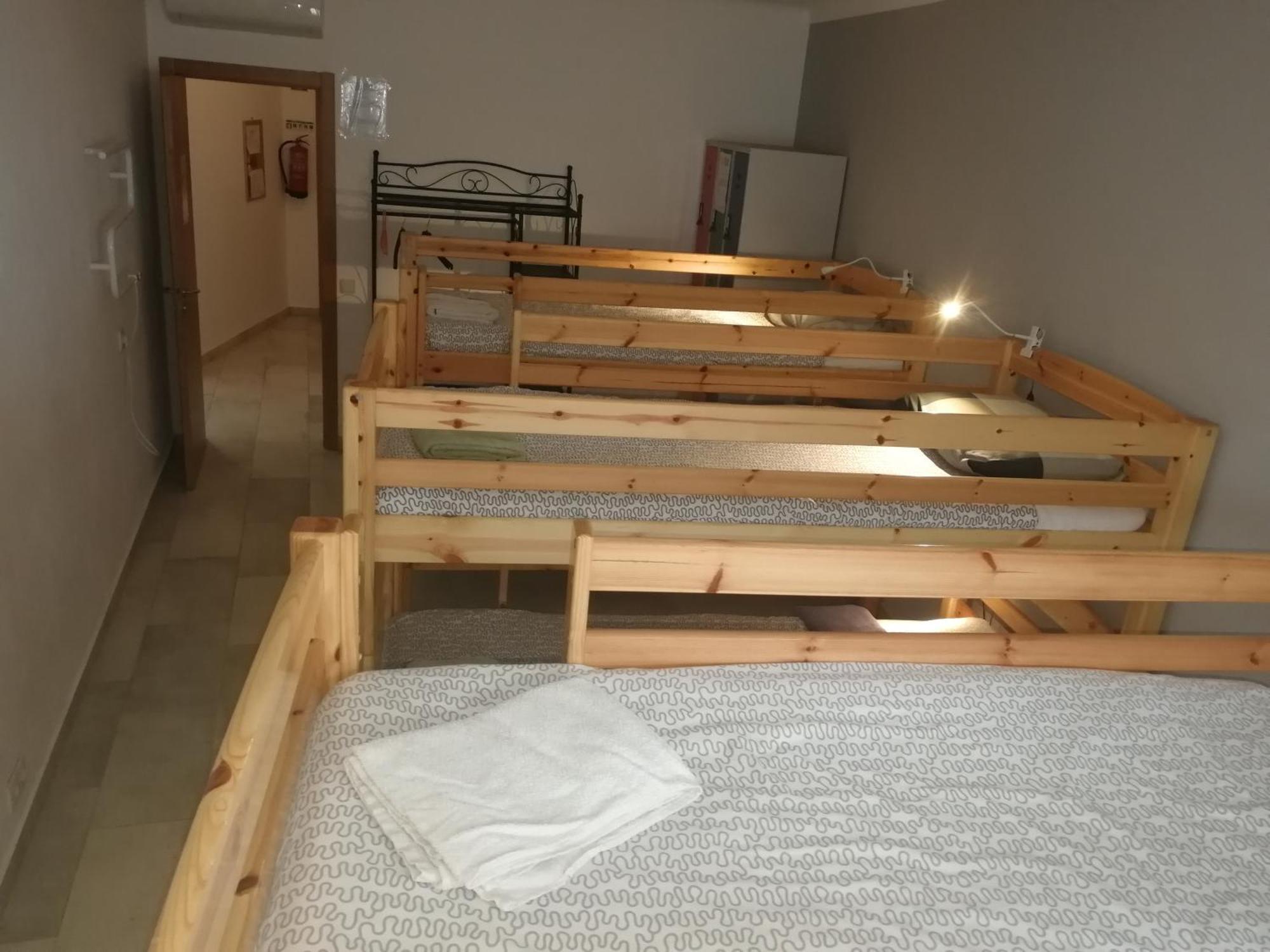 Bunk Bed Mixed Dormitory Room