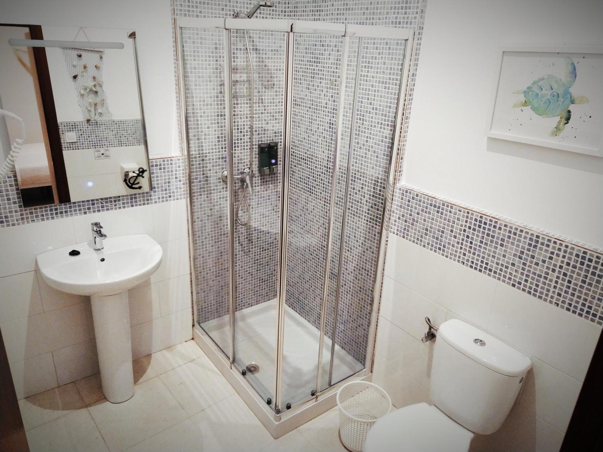 Interior Twin Room Private Bathroom
