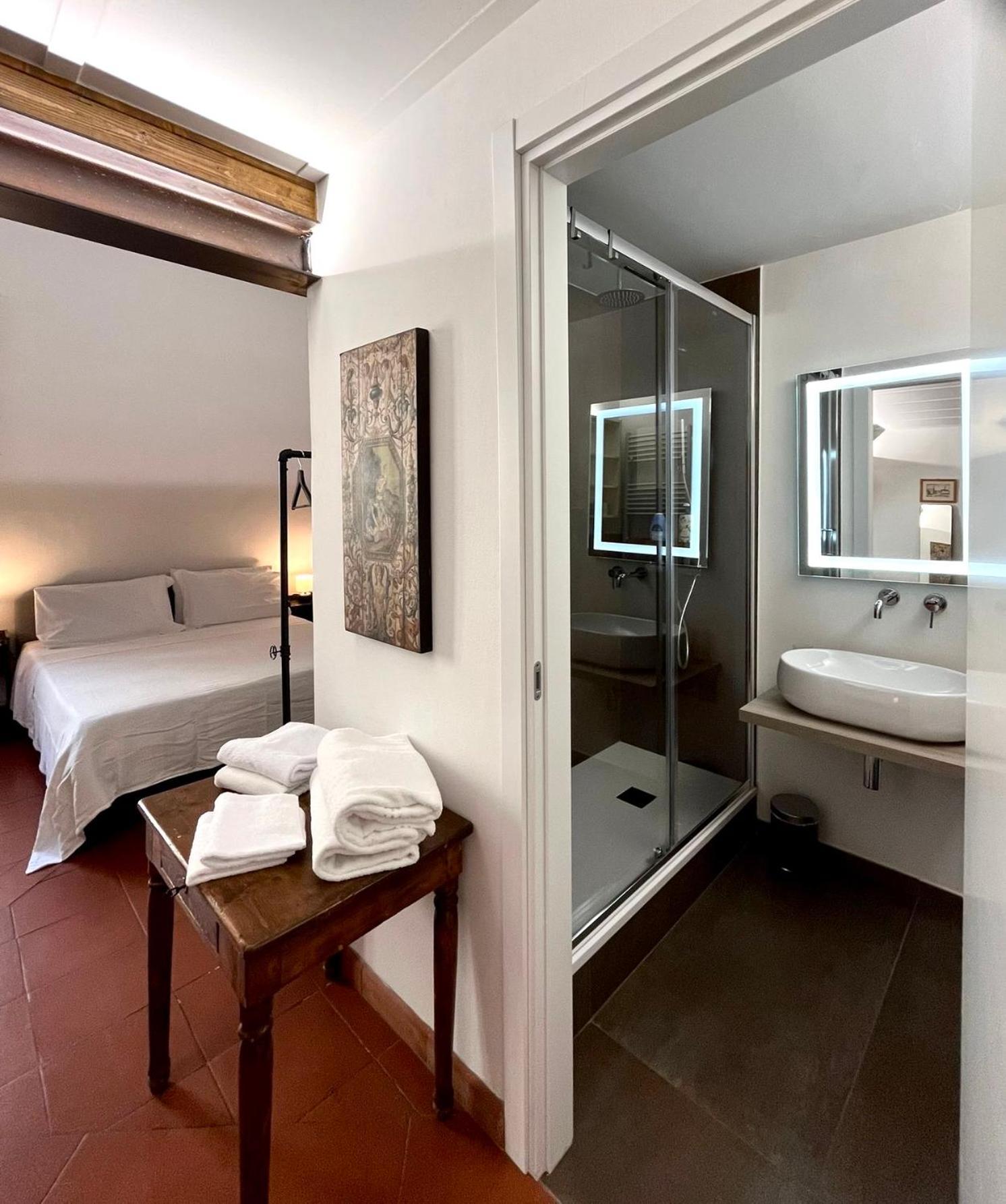 Standard Double Suite