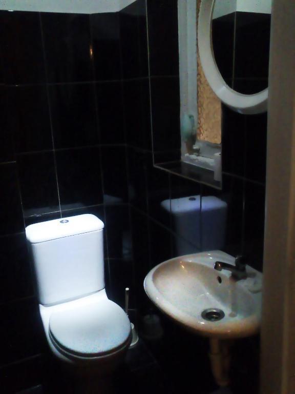 Standard Twin Room with Shared Bathroom,15929609:JPEG