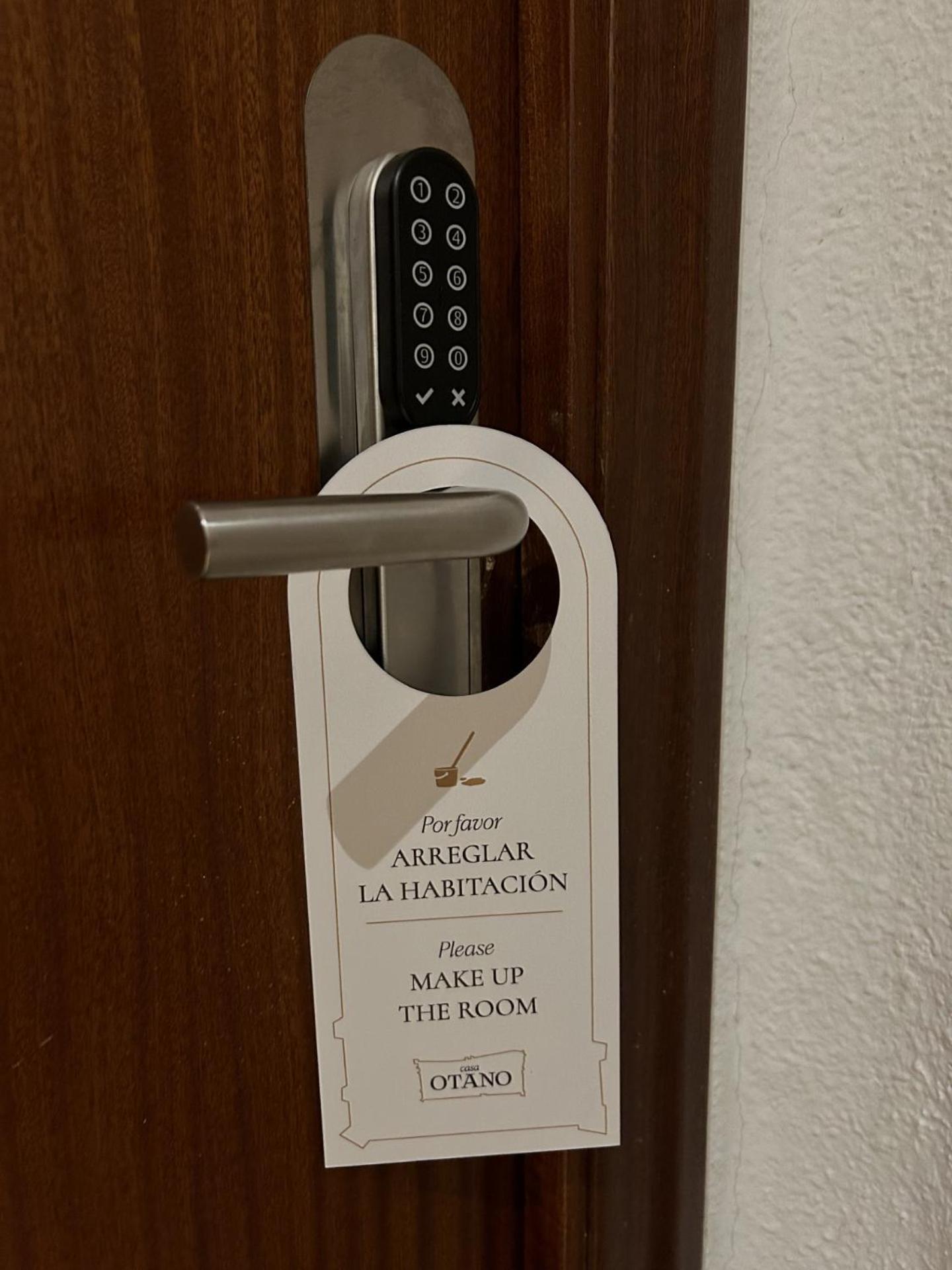 Triple Room with Three Single Beds,1596914916:JPEG