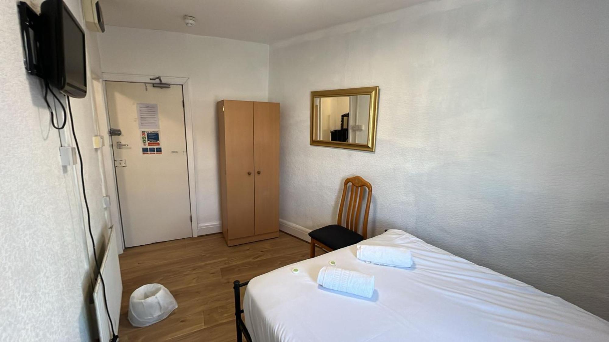 Double Room,1598272526:JPEG