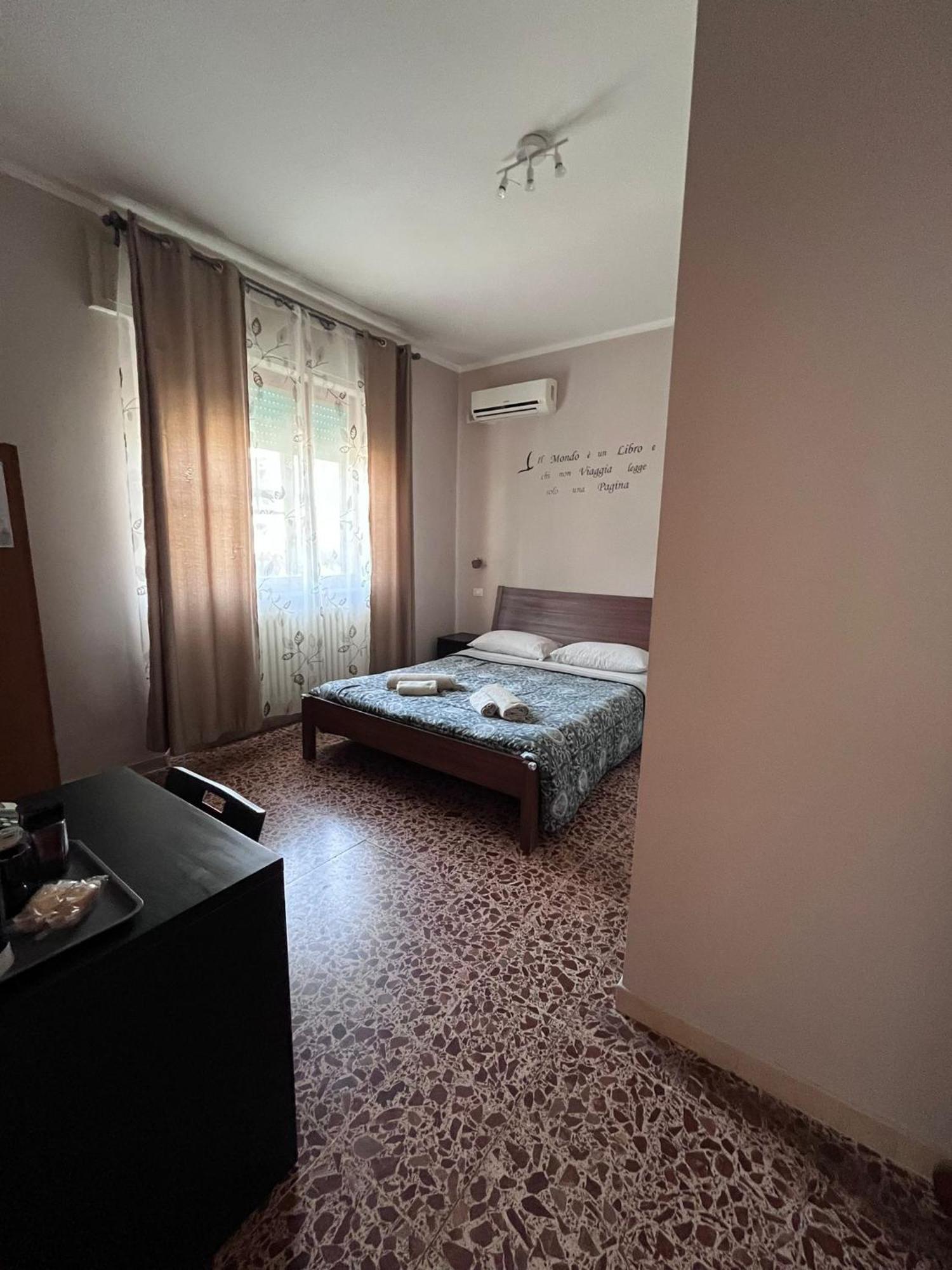 Double Room Private Bathroom