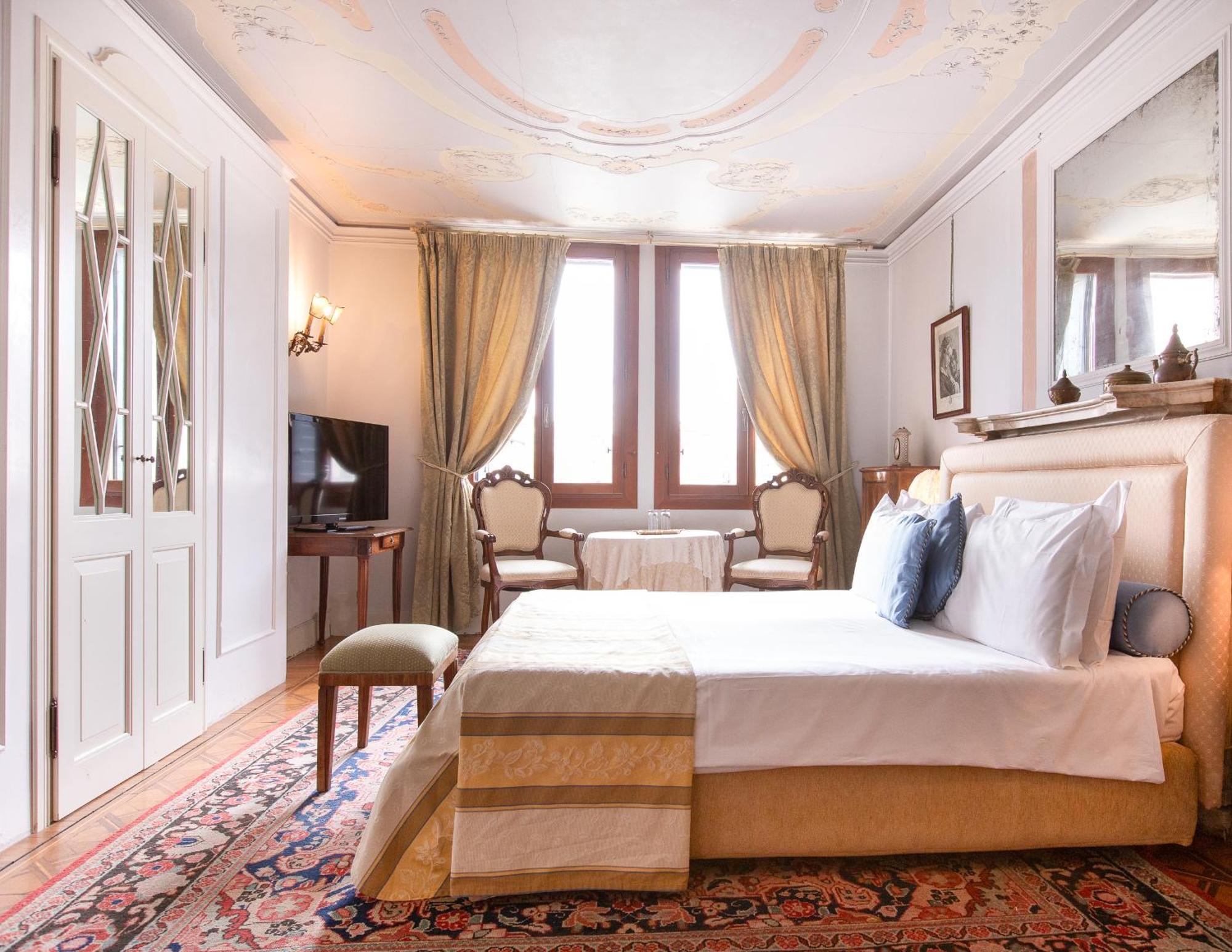Suite Grand Canal View