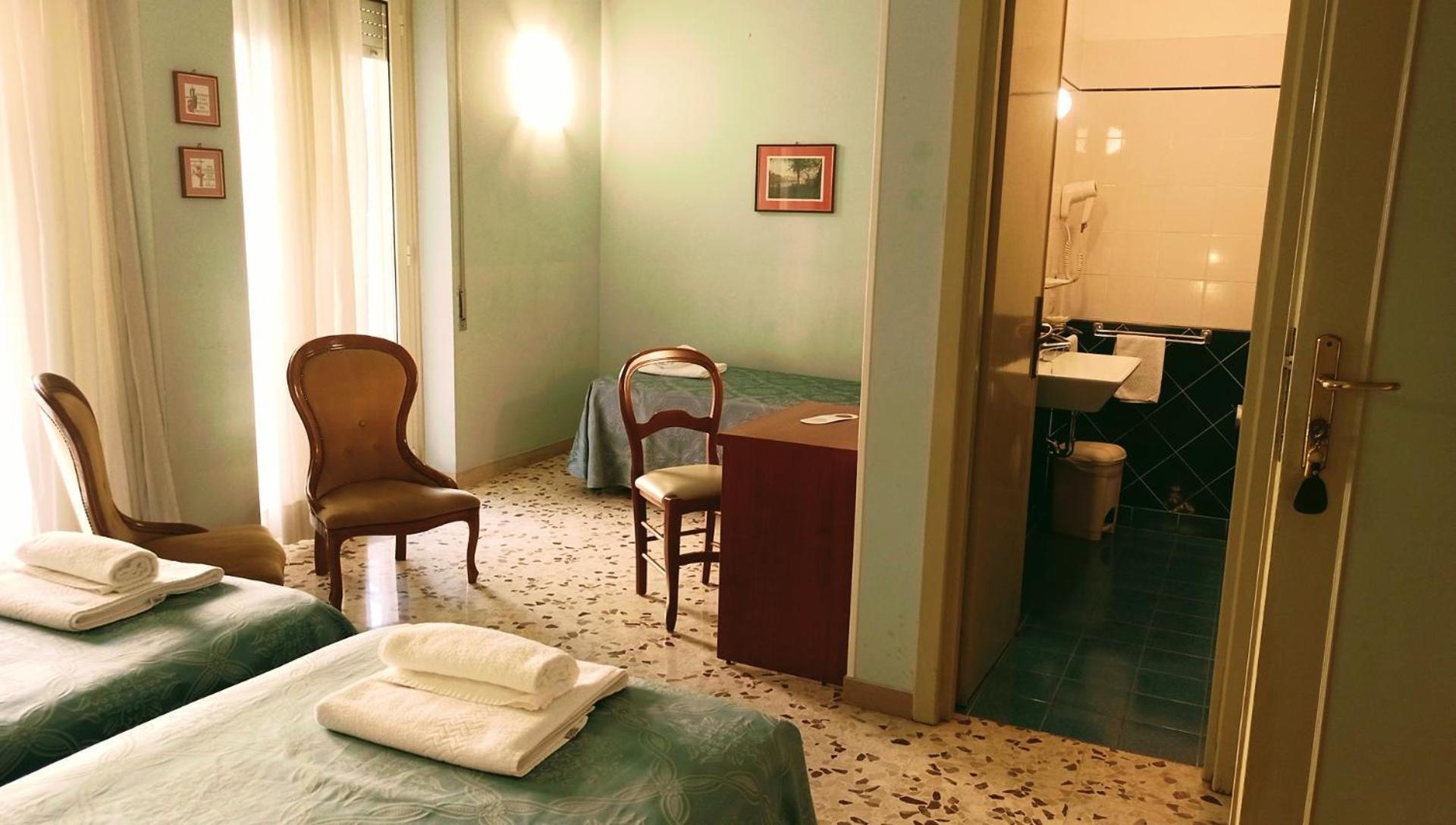 Triple Room