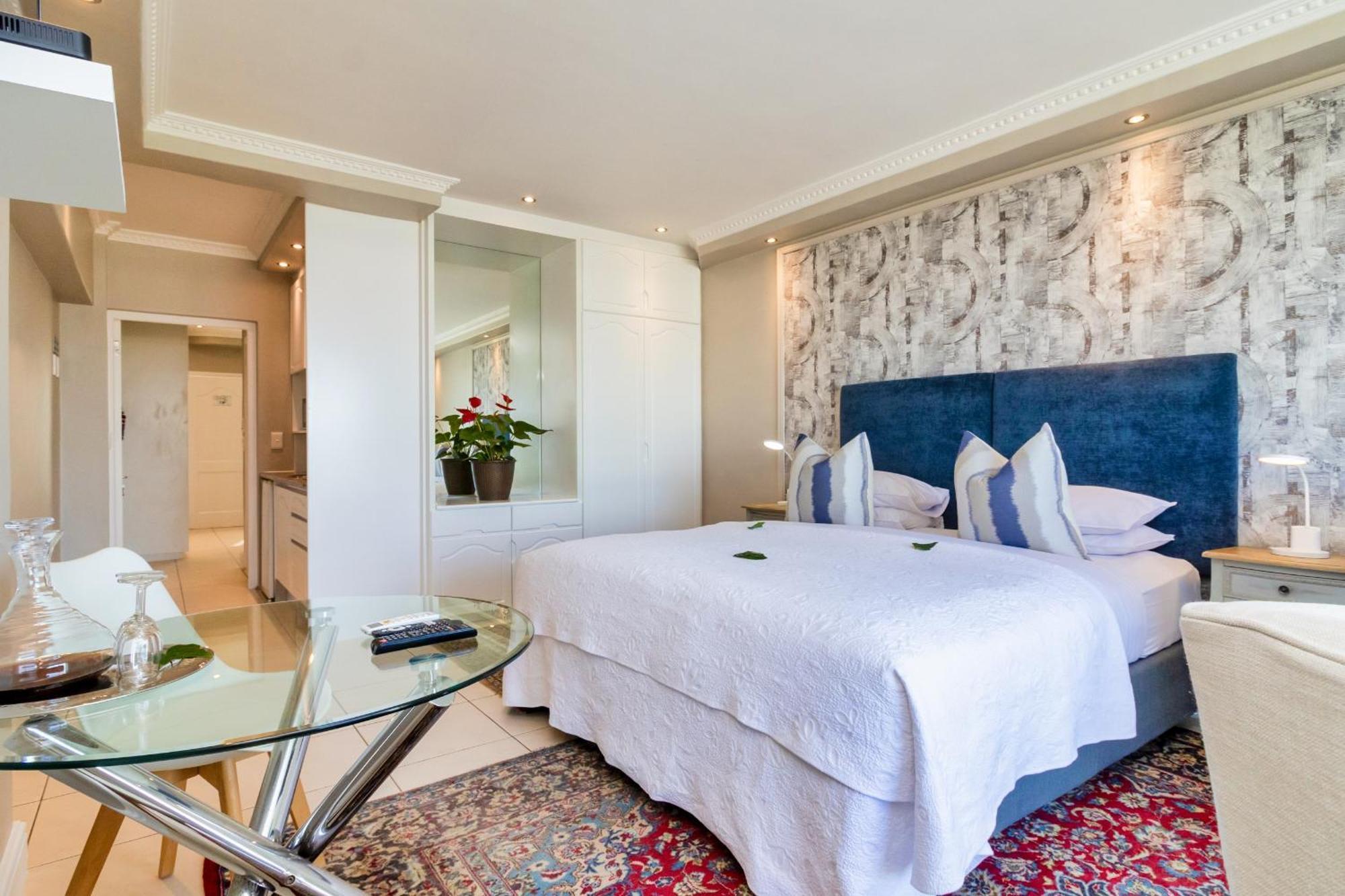 Deluxe Suite with Sea View