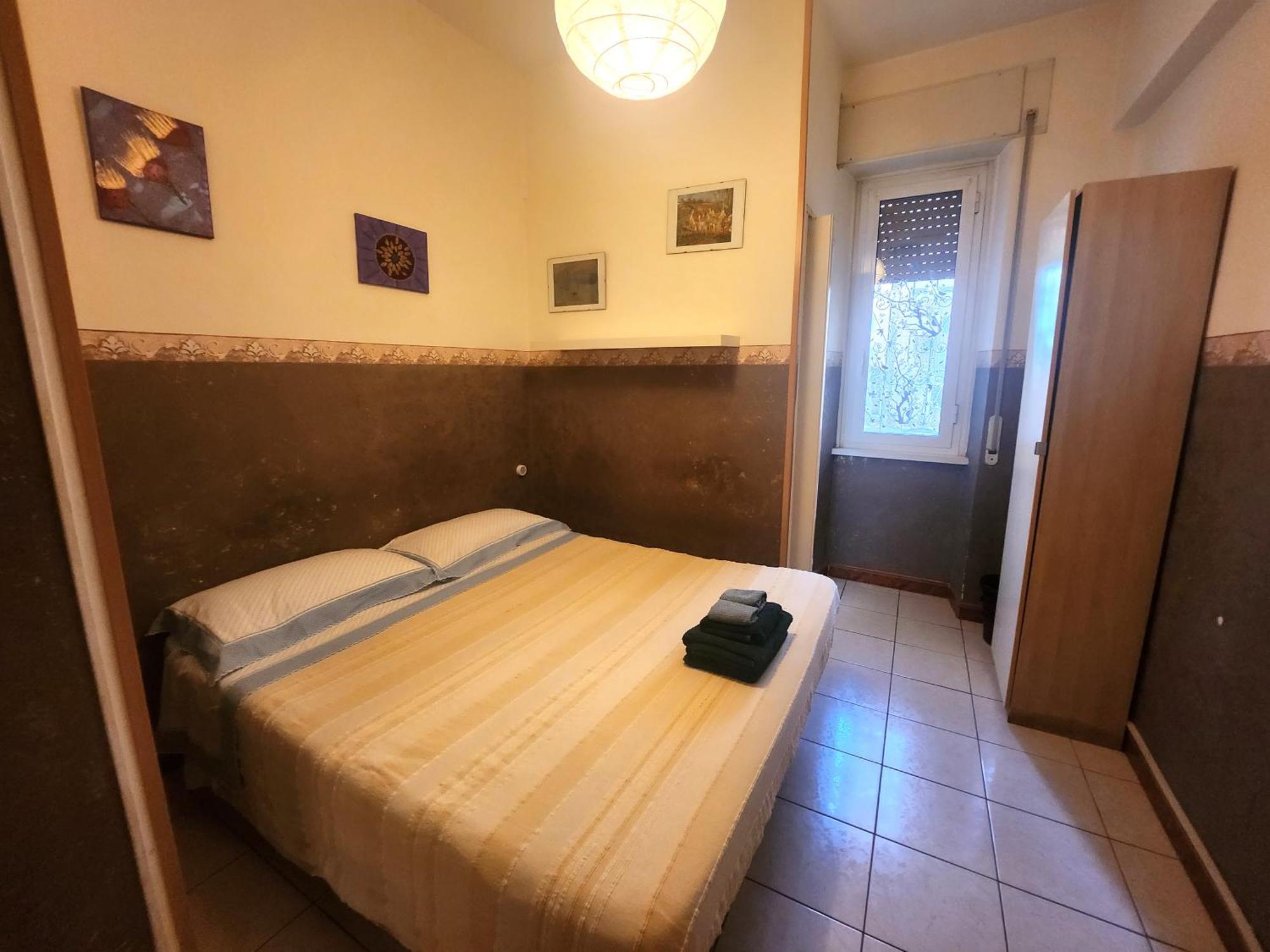 Double Room Private Bathroom
