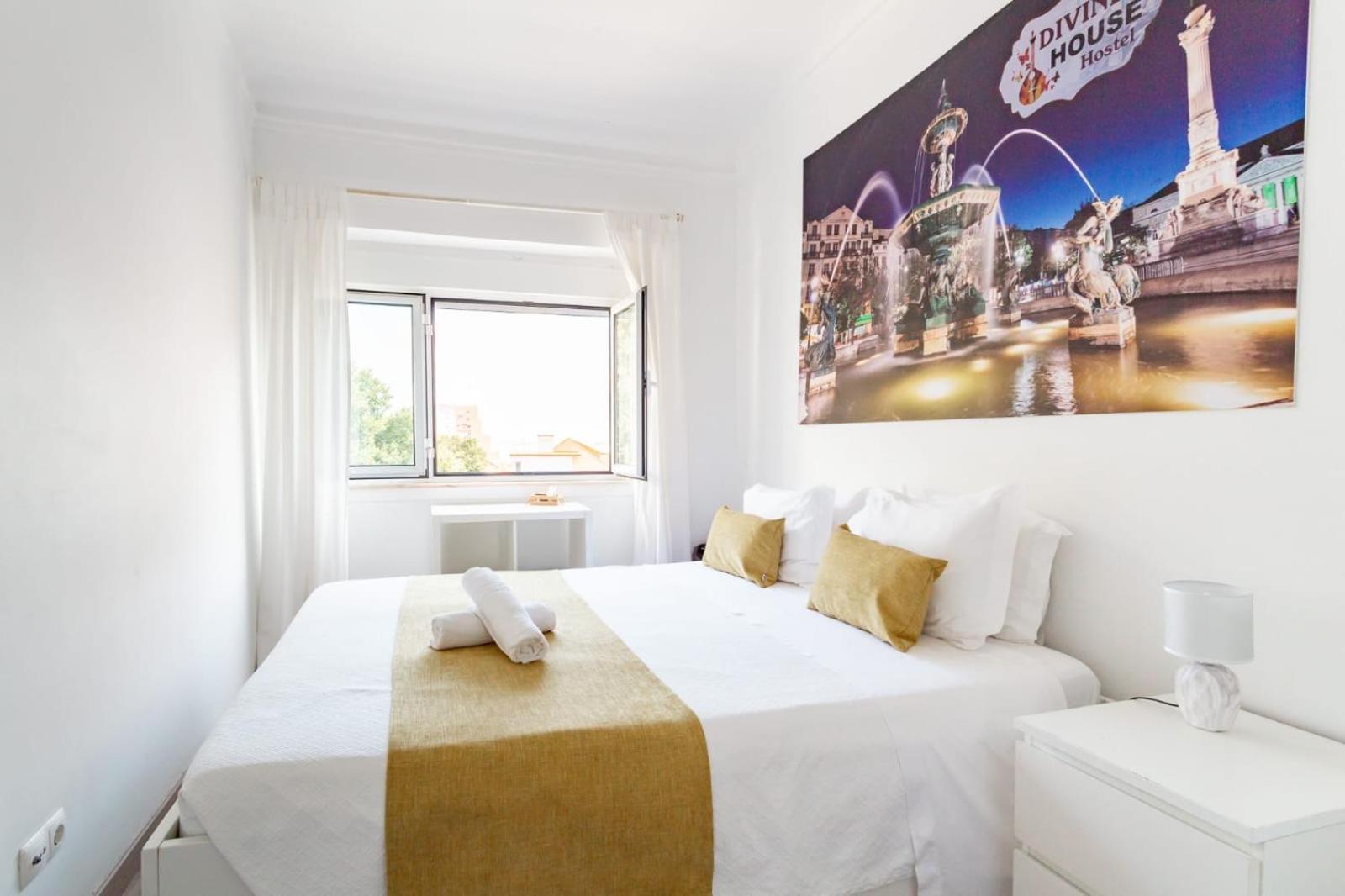 Double Room with Shared Bathroom,1617868400:JPEG