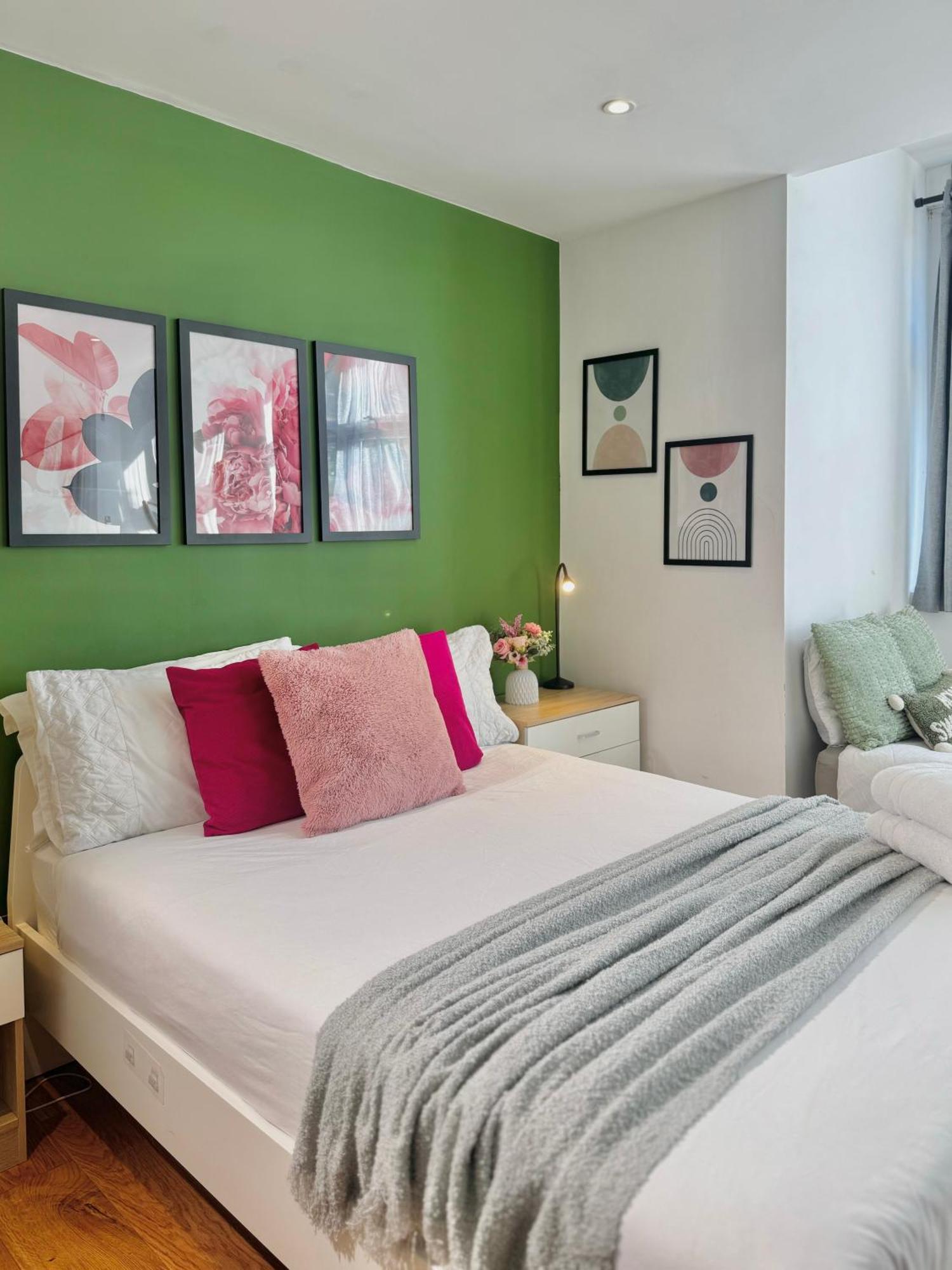 Deluxe Double Room Extra Bed