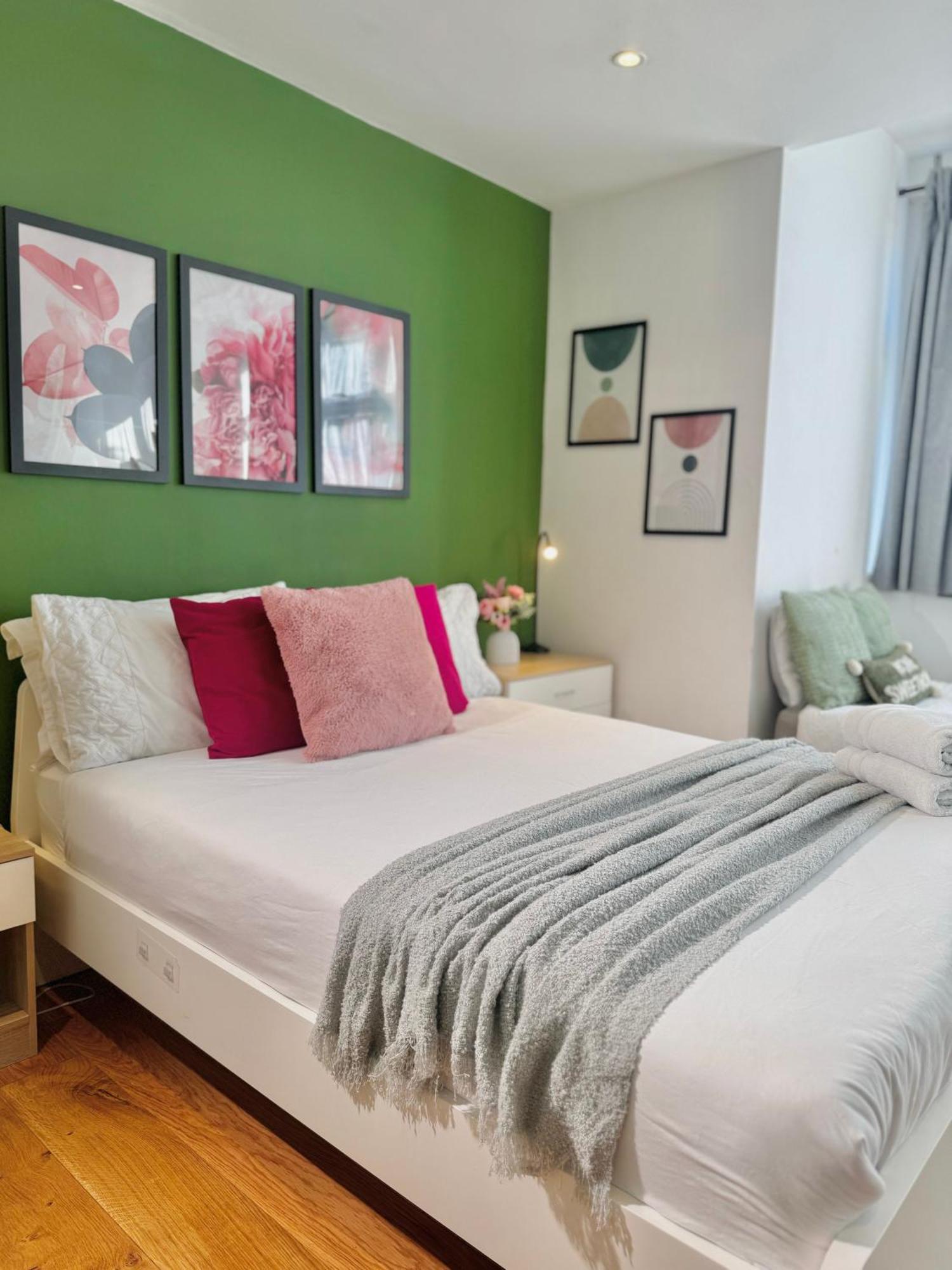 Deluxe Double Room Extra Bed